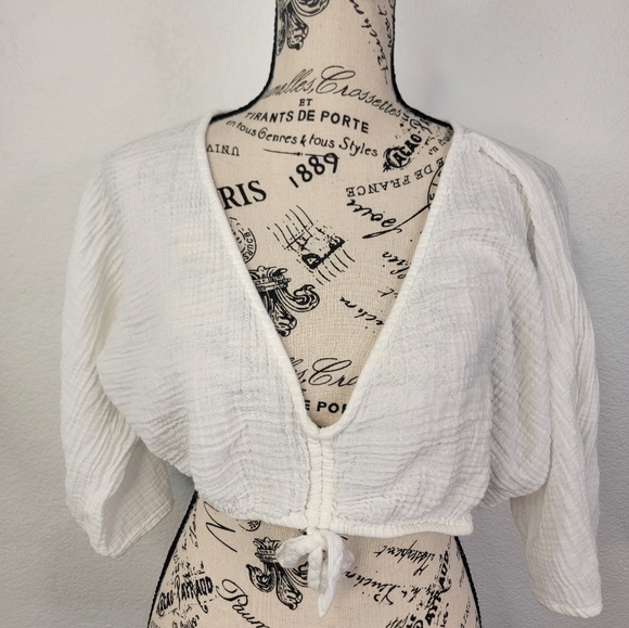 Abercrombie & Fitch Tops - Abercrombie and fitch Cami Crop top M White Gauze Beachy Coastal